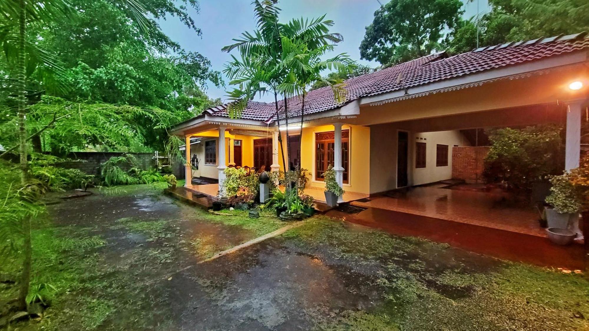 Coco Home Negombo Exteriör bild